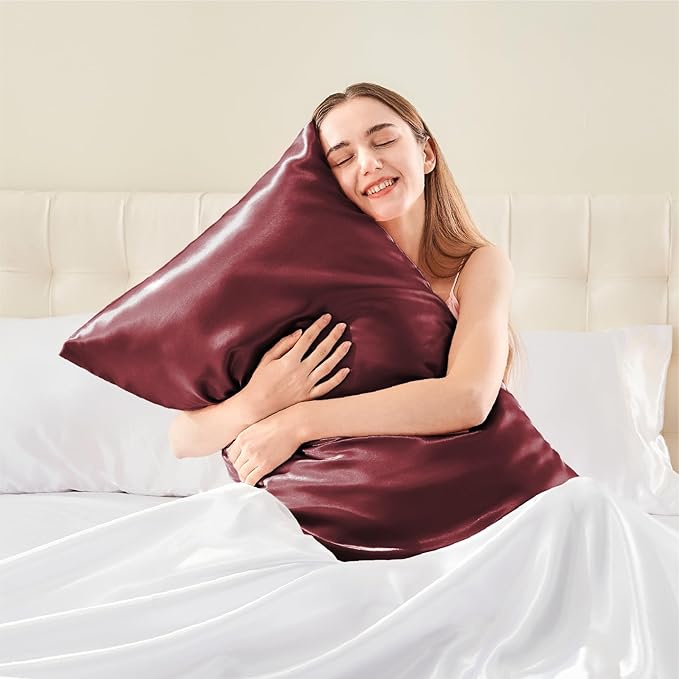 BEDELITE Satin Pillowcase with Zipper, Burgundy Pillow Cases Queen Size Set of 2, Super Soft and Cooling Similar to Silk Pillow Cases, Gift for Women Men(20x30 Inches)